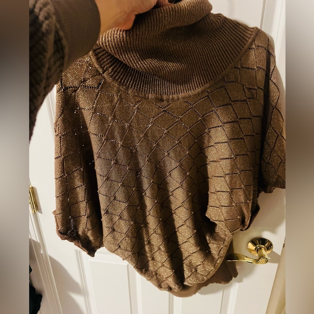 Elegant Gold with Metallic Specks Knit Poncho Sweater - Picture 6 of 7